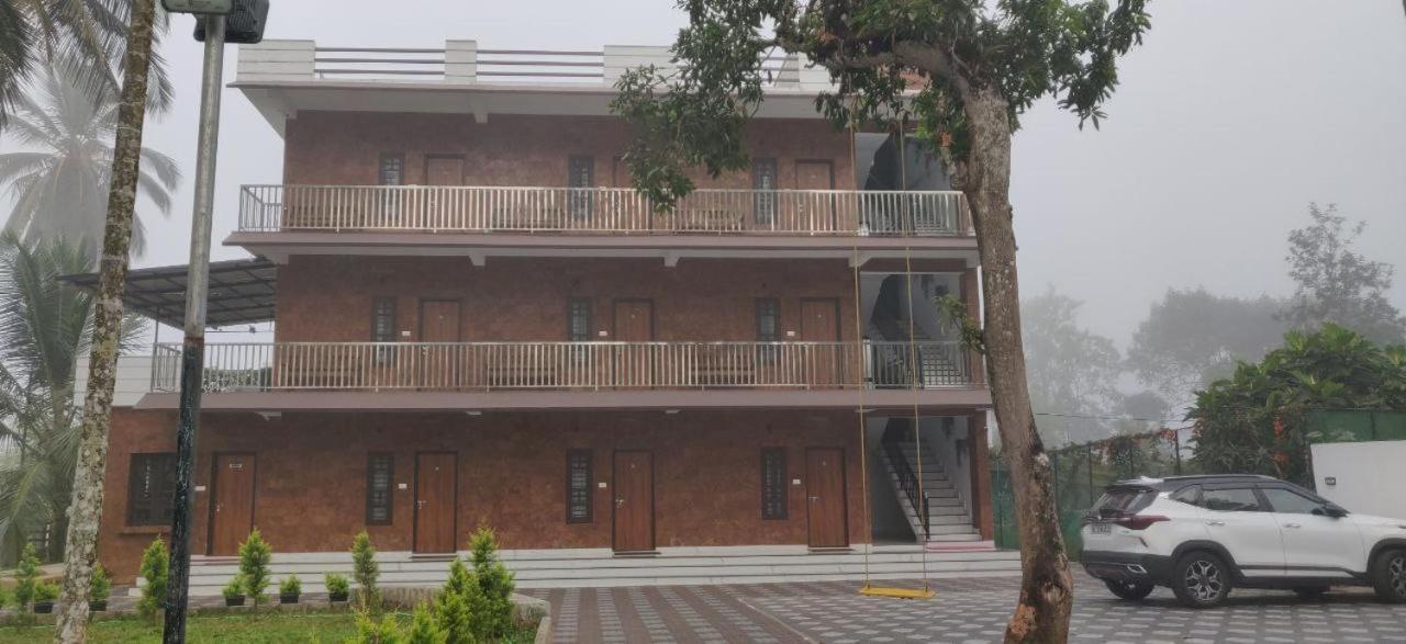 Dolphin Enclave Service Studio Apartments Kalpatta Exterior foto