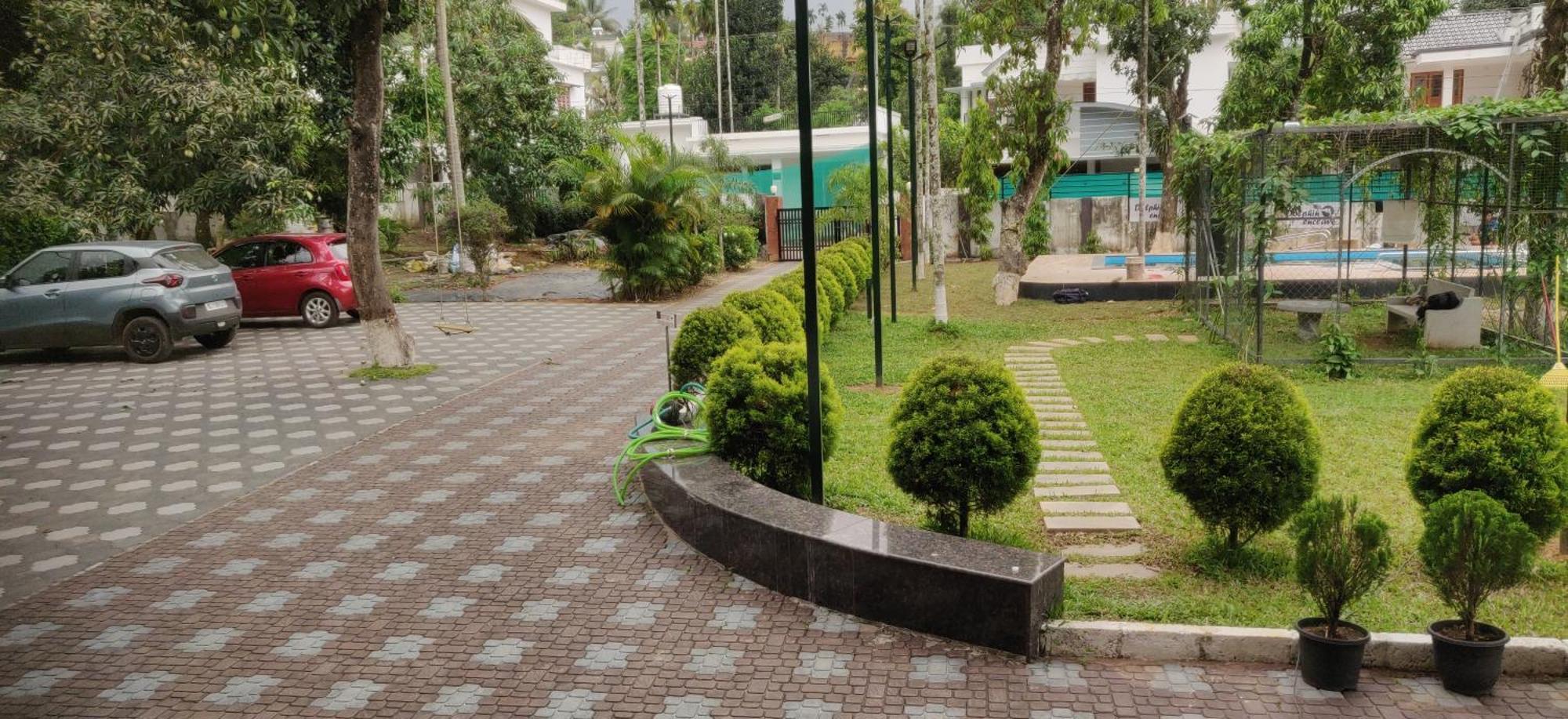 Dolphin Enclave Service Studio Apartments Kalpatta Exterior foto