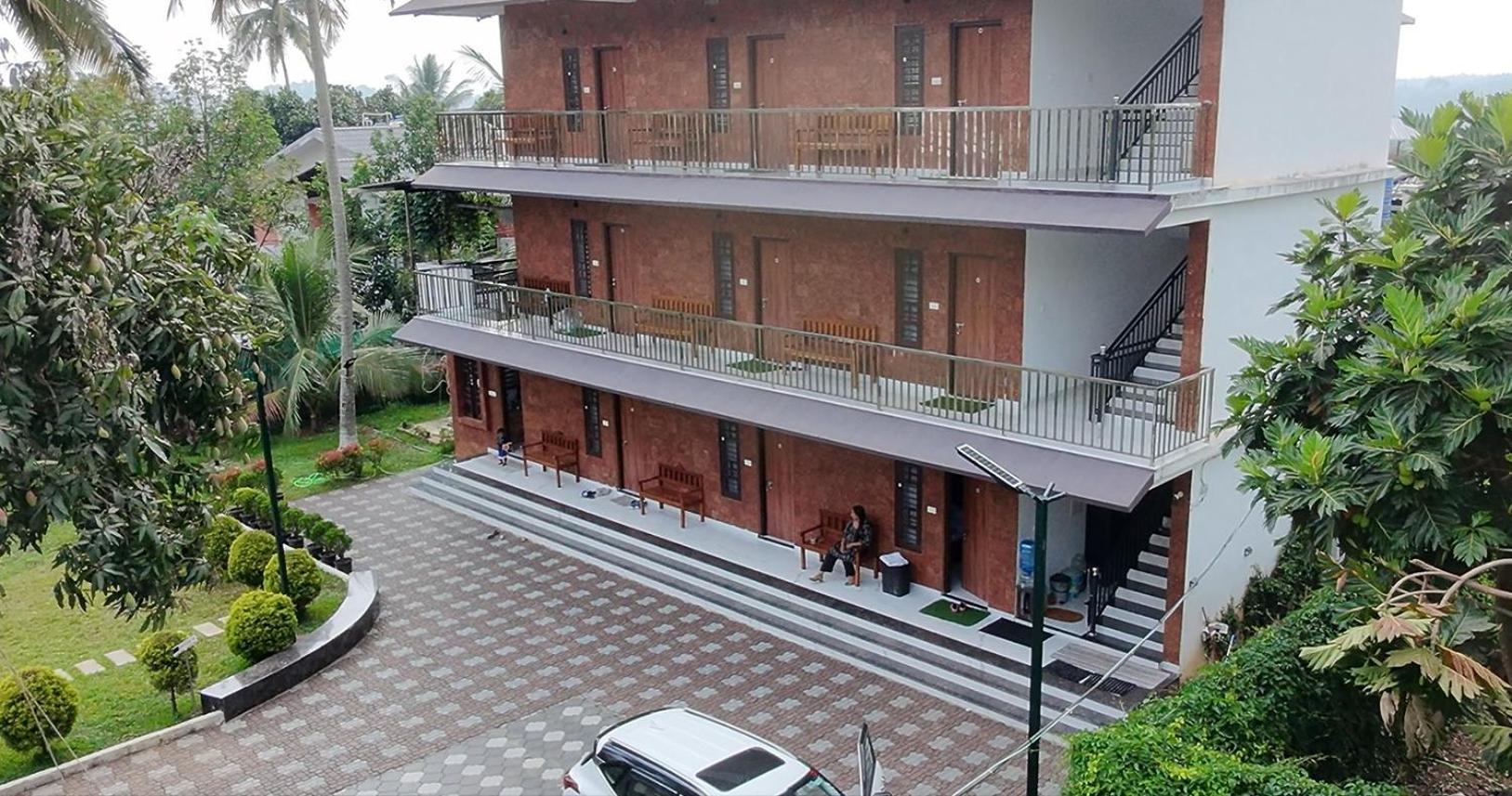 Dolphin Enclave Service Studio Apartments Kalpatta Exterior foto